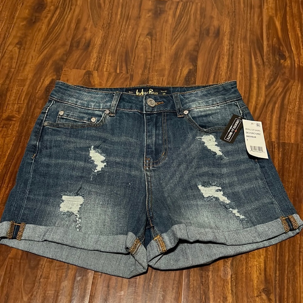 3/$30 New Indigo Rein size 7 roll cuff shorts